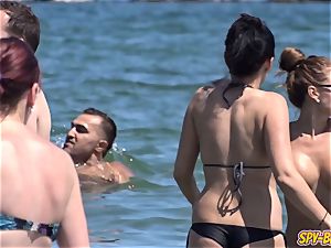 massive mammories amateur without bra wild teens spycam Beach video